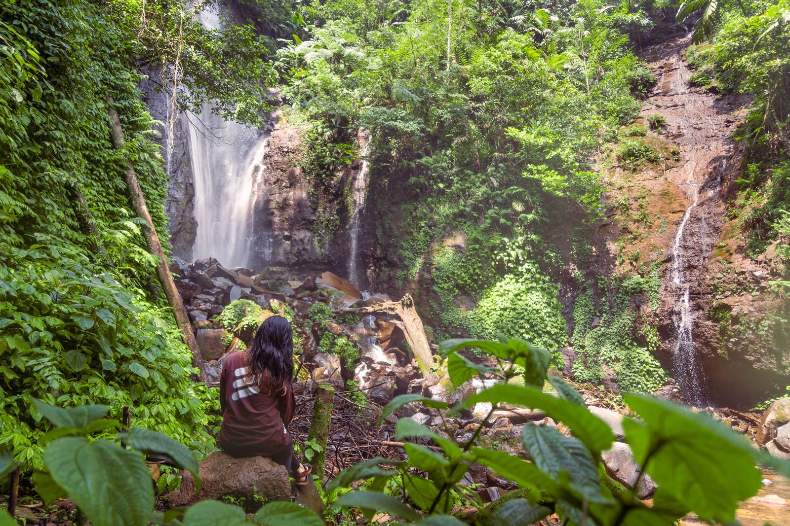 Curug Cibekong: Surga Tersembunyi di Jantung Cilacap